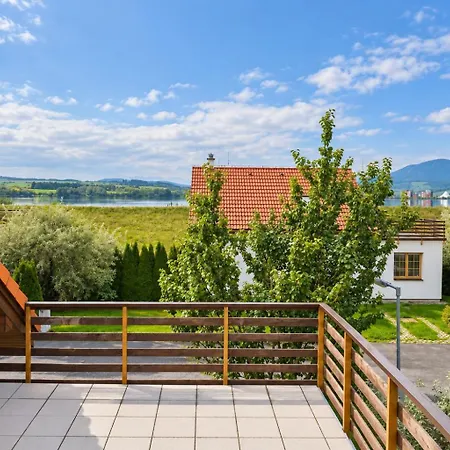 House Liptov Near Besenova Будинок відпочинку *